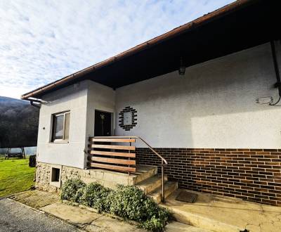 Predaj rodinného domu, Medzev, Košice - okolie pozemok 938 m2