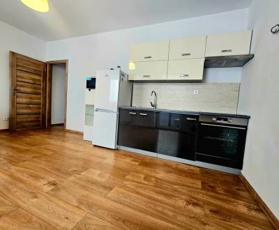 EXKLUZÍVNE- 2 Izbový byt v obci Motešice + parkovacie miesto 