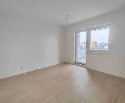  Na predaj moderný 2-izbový byt v Rezidencii Majakovského, Lučenec