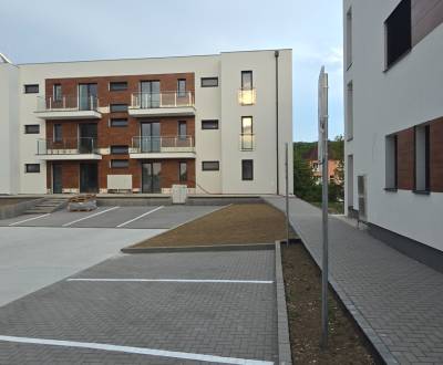 3i BYT 70m² balkón 5m² novostavba BANKA v - štádiu ŠTANDARD