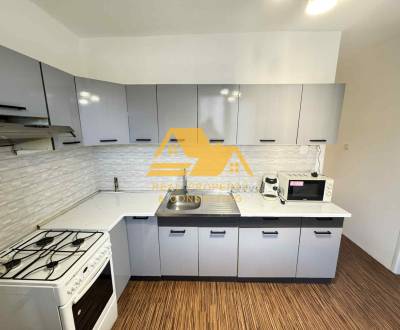 Prenajmem 3 izbový byt s balkónom v Nových Zámkoch