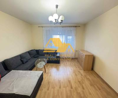 Prenajmem 3 izbový byt na sídlisku Juh v Nových Zámkoch