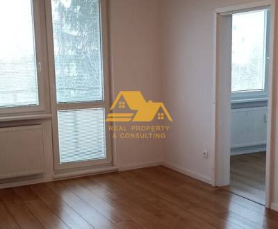 Prerobený 2 izbový byt s balkónom v Nových Zámkoch