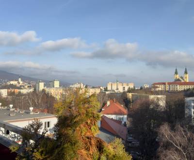 NA PREDAJ: Jedinečný, 1-izbový byt s veľkou terasou, Nitra, Centrum