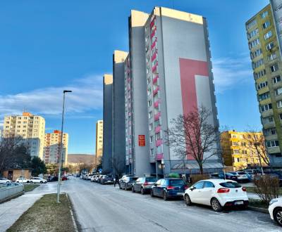 REZERVOVANÉ Na predaj 1 izbový byt, Bratislava, Dúbravka, Drobného