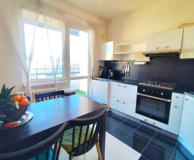 2,5 IZBOVÝ BYT S BALKÓNOM, 59 M2, ČERGOVSKÁ,PREŠOV