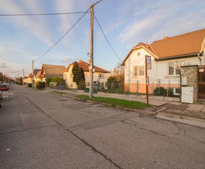 Rodinný dom, Člnková ulica, pozemok 919 m2