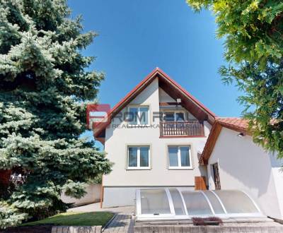 Na PREDAJ 5 izbový rodinný dom s bazénom Pezinok - Limbach