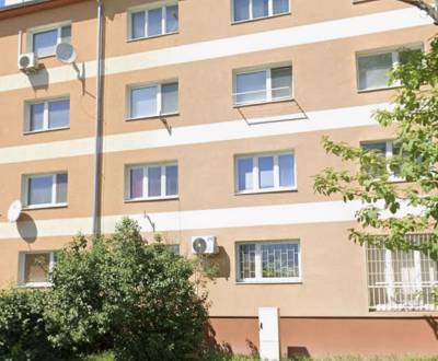 PREDAJ: 2 izbový tehlový byt, 58 m2 - Komárno