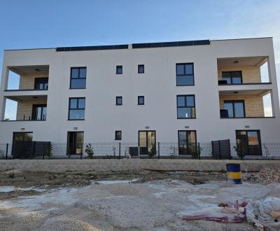 CHORVÁTSKO - 4-izbový apartmán - SABUNIKE, NIN