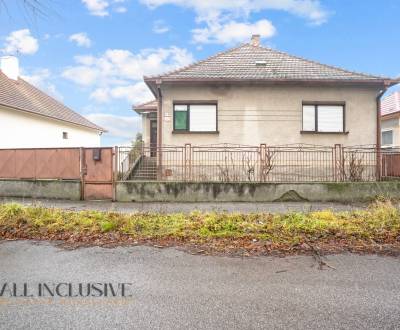 NA PREDAJ 3-IZBOVÝ RODINNÝ DOM, DUN. STREDA-ZÁPAD