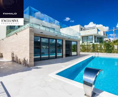 Luxusná vila na predaj na ostrove Čiovo, Chorvátsko – prvá línia