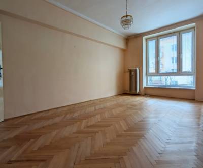 PRIESTRANNÝ 2-IZBOVÝ BYT, 63 M2 (REZERVOVANÉ)