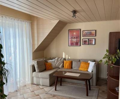 Na prenájom 2 izbový byt v podkroví rodinného domu Slnečné jazerá JUH