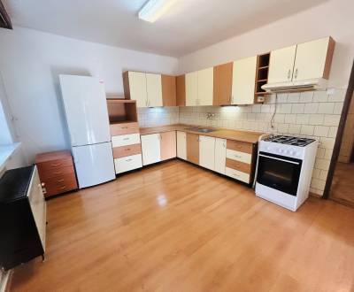 Predaj tehlového 2 izb. bytu s garážou v NZ