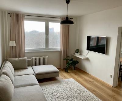 I Prenájom Komfortný a moderne zariadený 3-izbový byt 