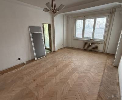 Predaj 4-izbového bytu v Ružinove – Martinčekova ulica