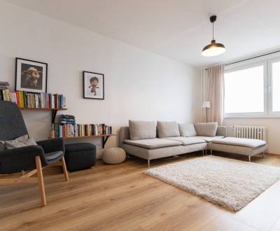 Slnečný 3i byt s výhľadom v Petržalke