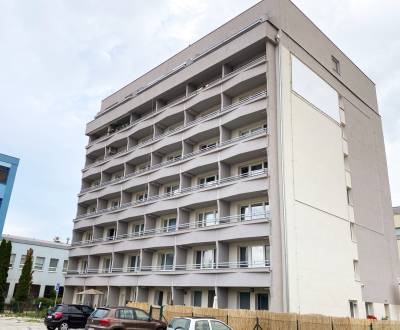 PRENAJATÉ - PARKOVACIE MIESTO, TOMÁŠIKOVA UL., BA - RUŽINOV