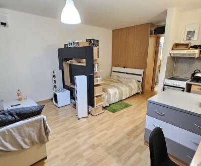 Novostavba Koloseo 1 i byt + lodžia a státie,Tomášikova ul, Nové Mesto