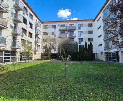  Tehlový 46 m² s 7 m² loggiou Pod Párovcami v Piešťanoch