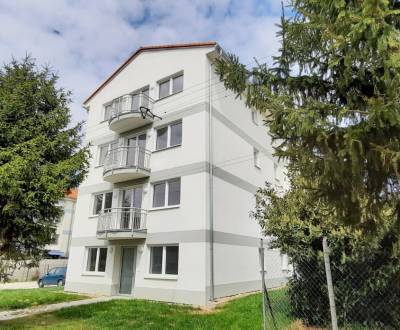 REZERVOVANÉ! Na predaj 2 izb. byt blízko centra