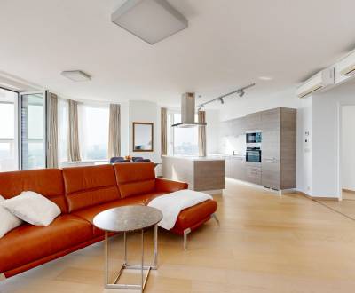 RIVERS | Veľkorysý byt s dvomi spálňami nad Dunajom