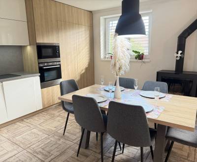 Moderná 4-izbová novostavba s veľkorysým pozemkom – ihneď k dispozícii