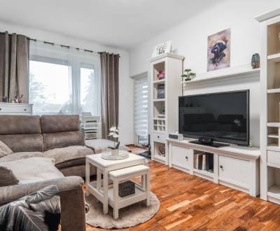 I Na predaj 2-i byt s terasou v Auersthal (Rakúsko)