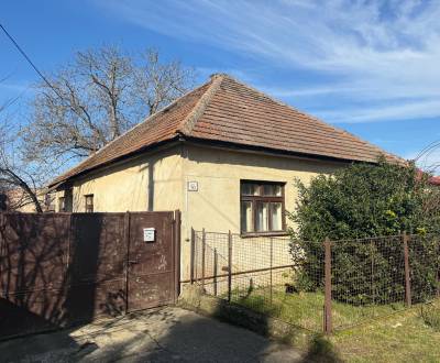 NITRA - 4 izbový dom ZNÍŽENÁ CENA v obci Koniarovce