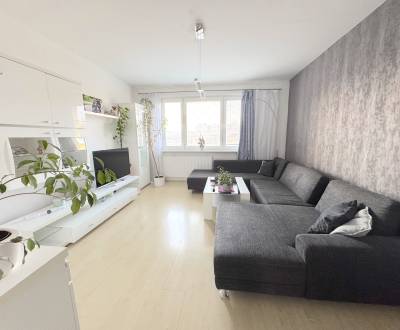 Prenájom 3 izbového bytu, Macharova ulica, Bratislava - Petržalka