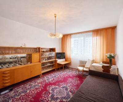 NA PREDAJ 1-IZBOVÝ BYT V PÔVODNOM STAVE – DÚBRAVKA, SARATOVSKÁ ULICA