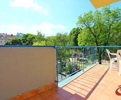 **PREDAJ 3-IZBOVÉHO BYTU S BALKÓNOM A LOGGIOU PRI SLUBEKOVEJ ZÁHRADE**