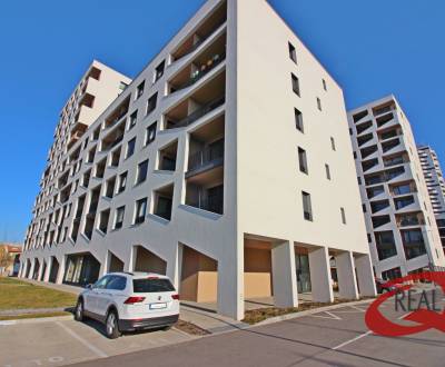 **VONKAJŠIE PARKOVACIE STÁTIE**NOVOSTAVBA KOPČIANKA**