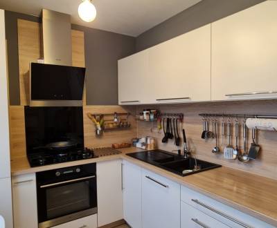 Na predaj 3 izbový byt Žiar nad Hronom, 80 m2