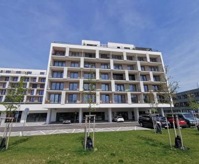 Predaj garáže, Eduarda Wenzla, Eduarda Wenzla, Rača