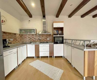 PREDAJ - Prakticky riešený 4 izbový rodinný dom Galanta, časť Hody