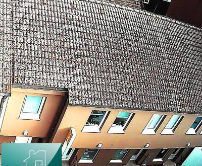 NA PREDAJ – polyfunkčný objekt v úplnom centre mesta Senec - obchodný 