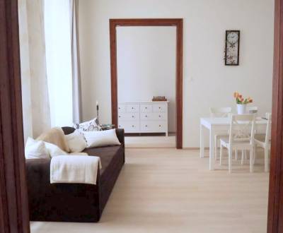 U NÁS !!! Pekný 2i byt, CENTRUM, REKONŠTRUKCIA, Klobučnícka ulica