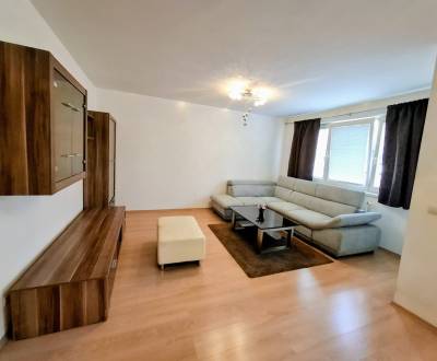 PRIESTRANNÝ 3 IZB. BYT VO VYHĽADÁVANEJ LOKALITE NA KOLIBE S PARKOVANIM