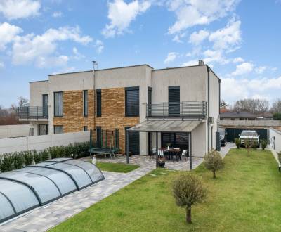 4 izbový rodinný dom s nadštandardnou výbavou – Dunajský Klátov