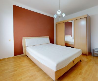 NA PREDAJ KOMPLETNE ZREKONŠTRUOVANÝ 3 IZBOVÝ BYT, UL. ZVÁRAČSKÁ, KOMÁR