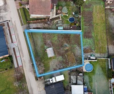 Pozemok na stavbu domu v Pate – 811 m² - bez rezervačnej zálohy