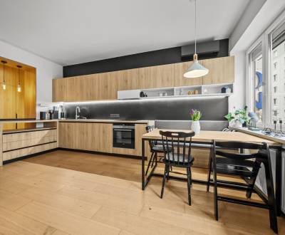 ŠTÝLOVÝ 3i byt, REKONŠTRUKCIA, Mýtna ulica, Staré Mesto