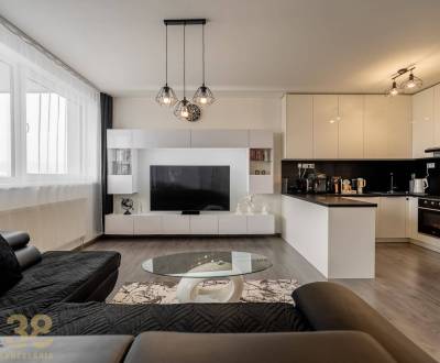 Exkluzívny 3-izbový byt v TOP lokalite v centre mesta