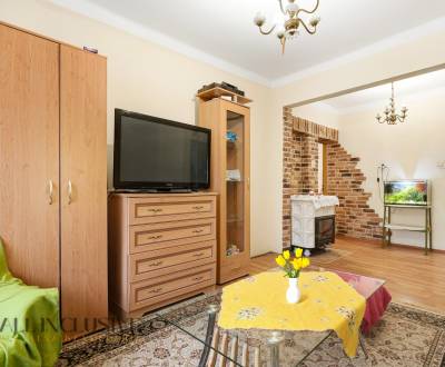 Na predaj 4-izb. rodinný dom s garážou, Okoč