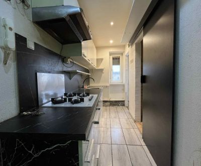 3- izbový byt /62m2/ s dvoma pivnicami, Komárno