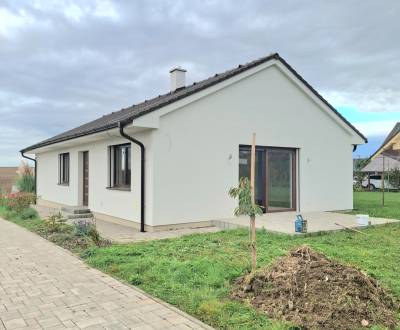 Prenájom 4 - izbový rodinný dom I Slnečná 16/A I Ružindol 