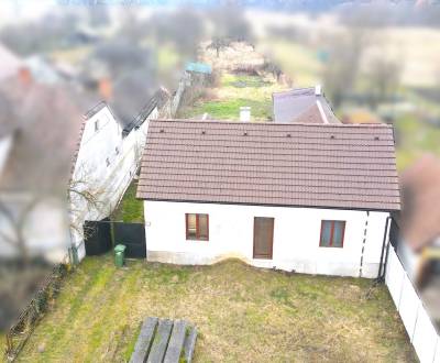 Rodinný dom Dojč, pozemok  1968 m2