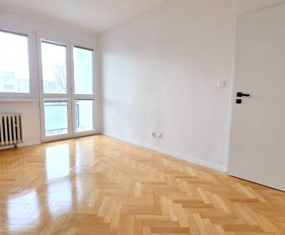 MODERNÝ 3i byt, KOMPLETNÁ REKONŠTRUKCIA, LOGGIA, BALKÓN, Narcisová ul.